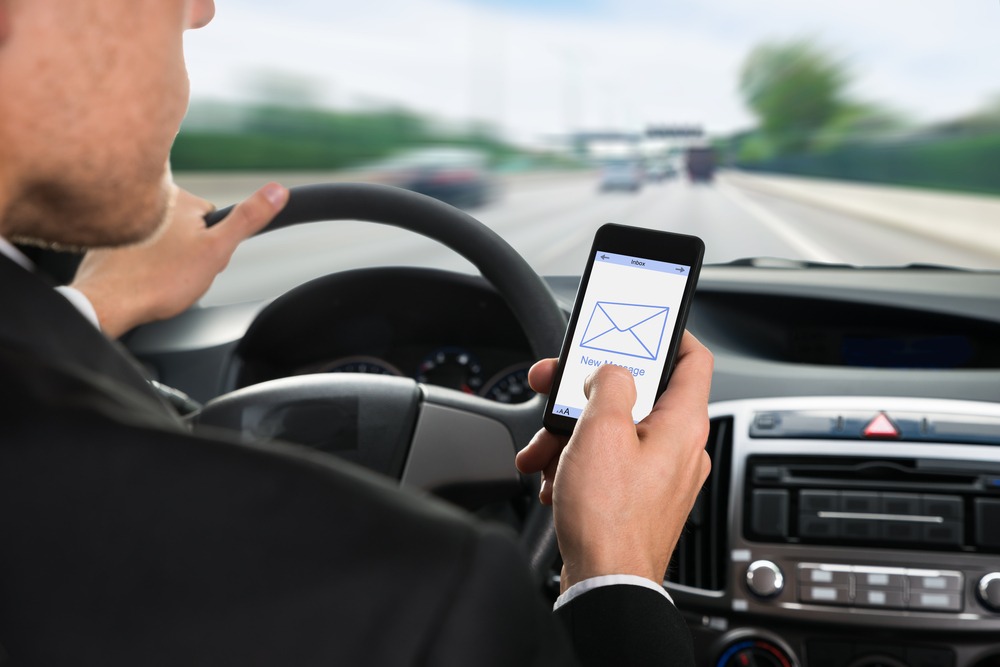 Columbus Texting While Driving Accident Lawyers | Car Accidents | Farmer & Morris Columbus Texting While Driving Accident Lawyer
