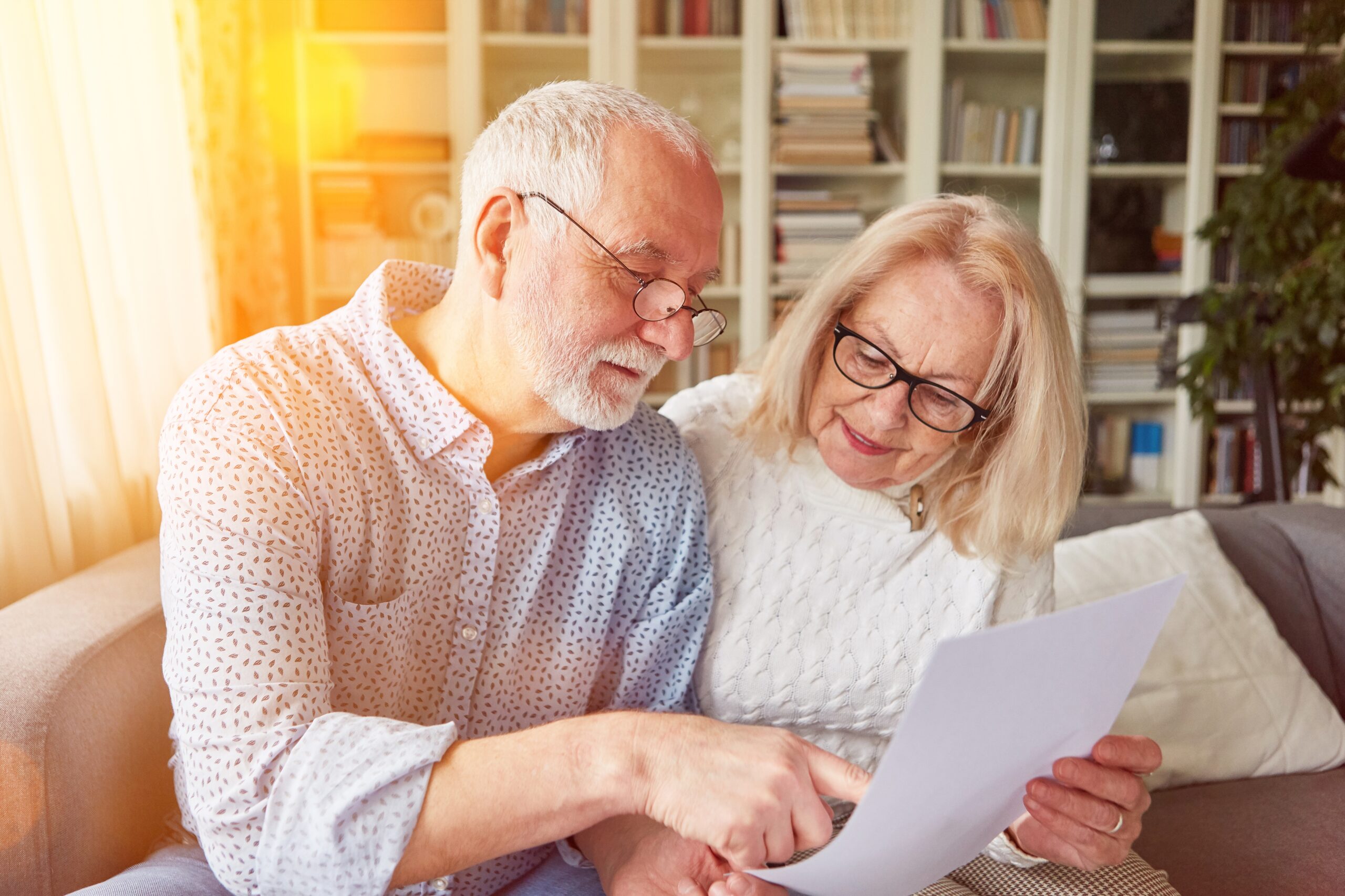 What’s the Difference Between a Living Will vs. Living Trust?