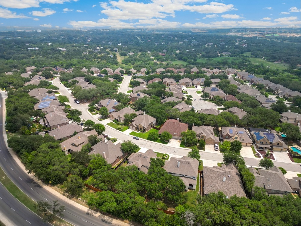 Are Homeowners' Associations Liable for Negligent Security